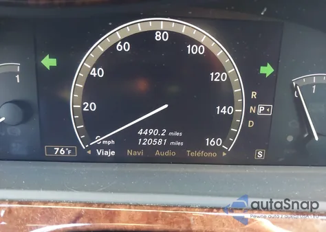 2007 Mercedes-Benz S 550 z USA, uszkodzony, nr VIN WDDNG71X27A120799